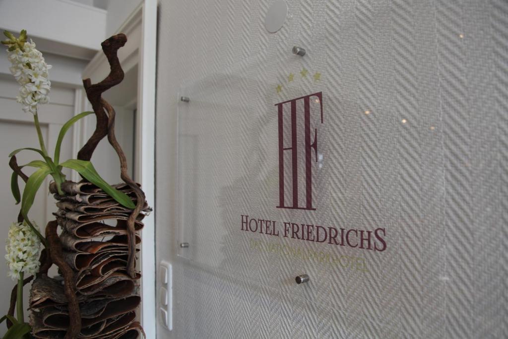 Hotel Friedrichs Гемюнд Экстерьер фото